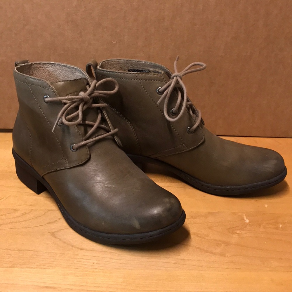Bogs low rise boots